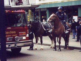 Policiers%20et%20pompiers%20%C3%A0%20Boston.jpg