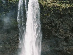 030-chute_d_eau_seljalandfoss.jpg