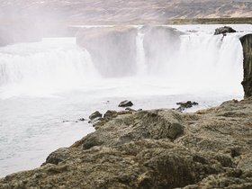 096-chute_d_eau_godafoss.jpg